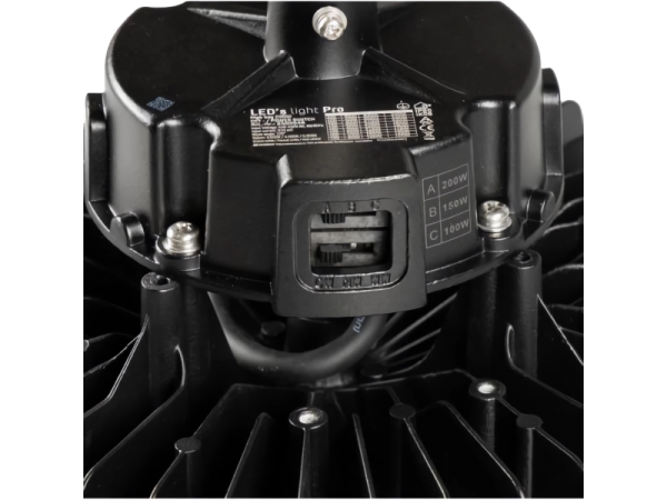 LED Hallenstrahler ALL-IN-ONE MW150CCT